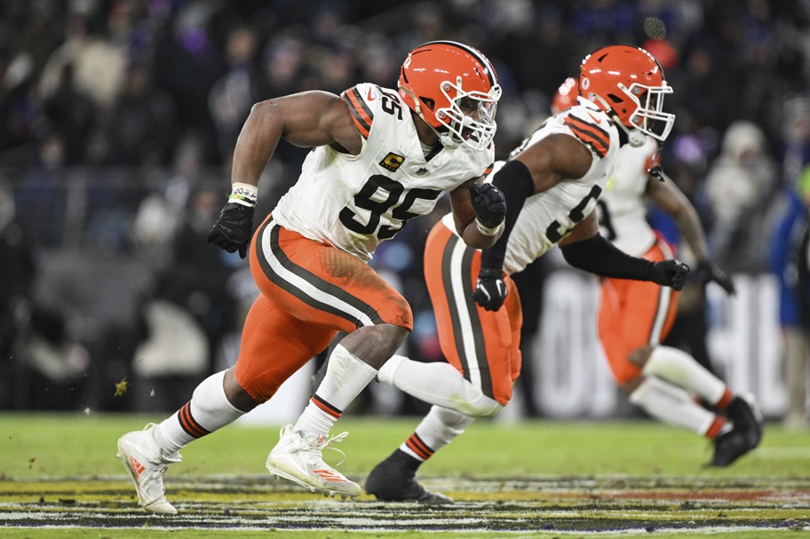 Myles Garrett of the Cleveland Browns rushes the quarterback.